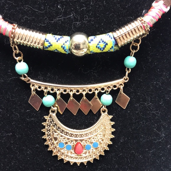 Statement Necklace - Picture 2 of 4